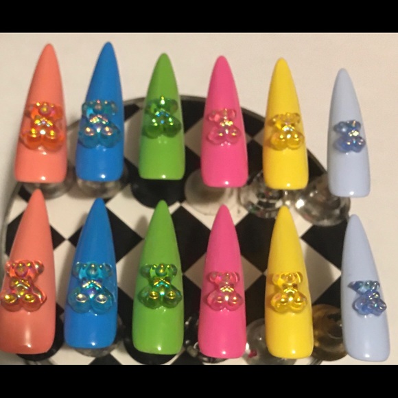 🧸Bearii Pretty Gummy bear Press on Nails🧸 - Picture 4 of 7